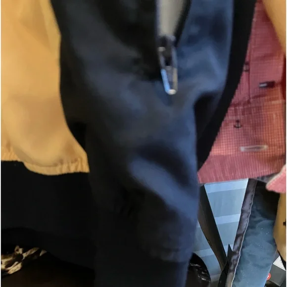 Golf Wind Breaker - Picture 7 of 7